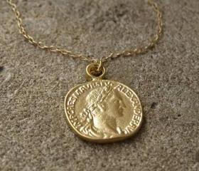 Gold Coin Necklace, Gold Pendant Necklace, Coin Jewelry, Delicate Gold Disc Necklace, Dainty Necklace, Gold Charm